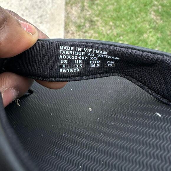 Nike Bella Kai Women’s Flip‎ Flop Sandals Size 6 Black - Picture 11 of 14